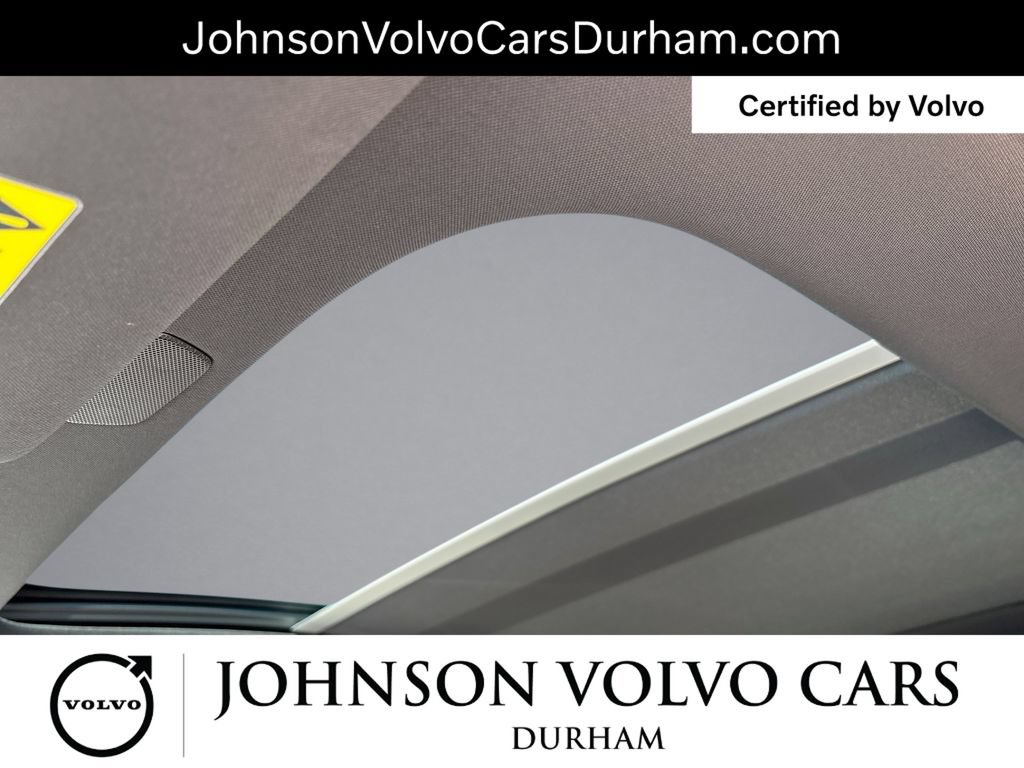 Certified 2025 Volvo XC90 B5 Core AWD/4WD image 17