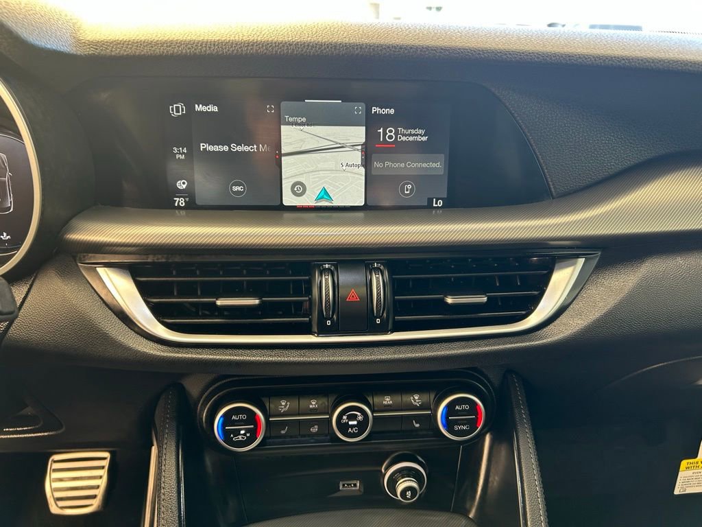 New 2025 Alfa Romeo Stelvio Sprint w/ Convenience Package image 36