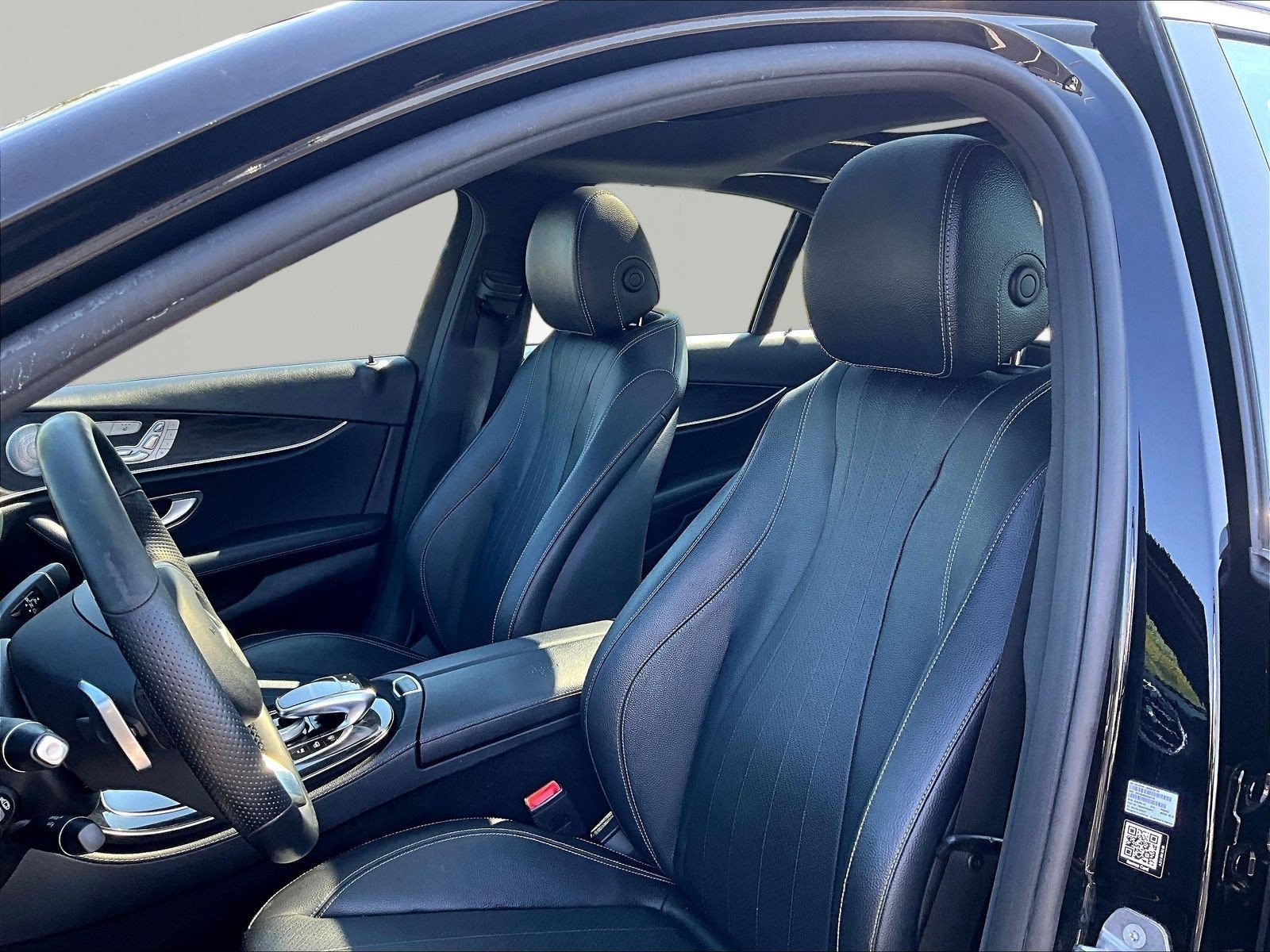 Used 2017 Mercedes-Benz E 300 4MATIC image 21