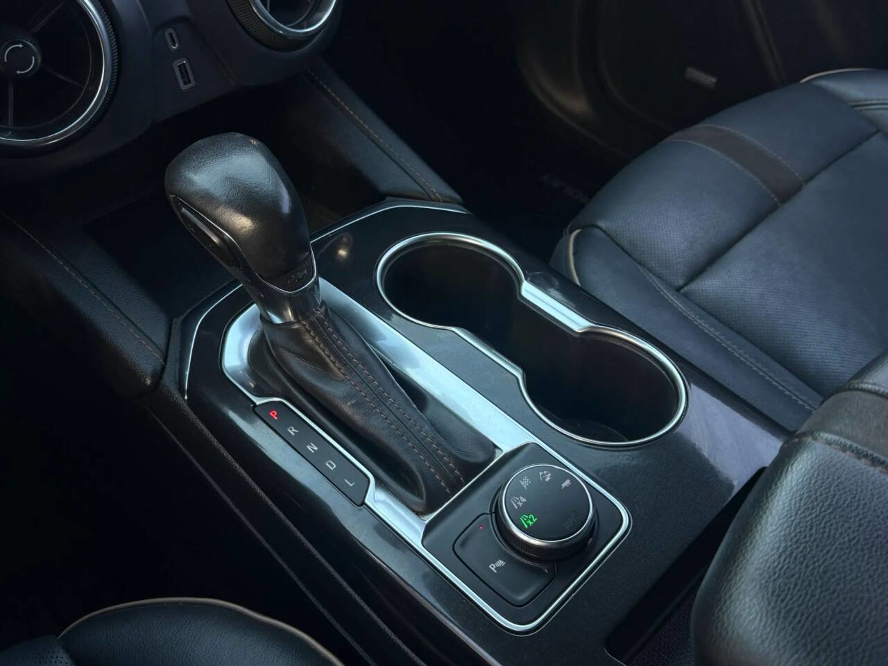 Used 2020 Chevrolet Blazer Premier AWD/4WD image 14