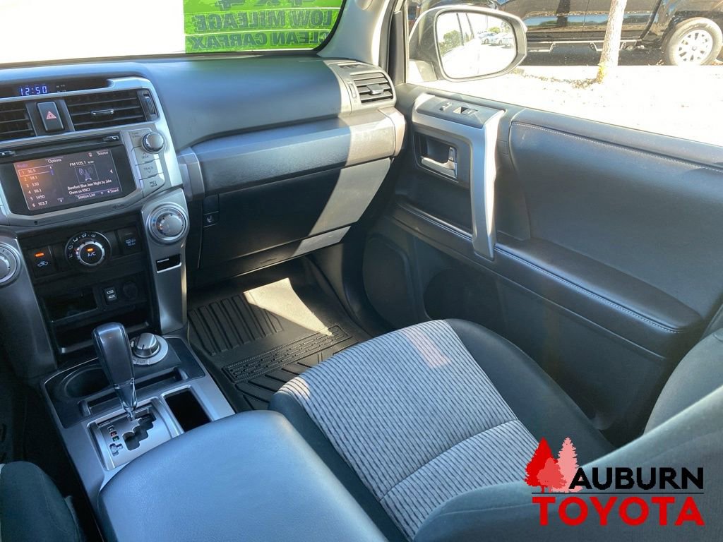 Used 2016 Toyota 4Runner SR5 AWD/4WD image 25