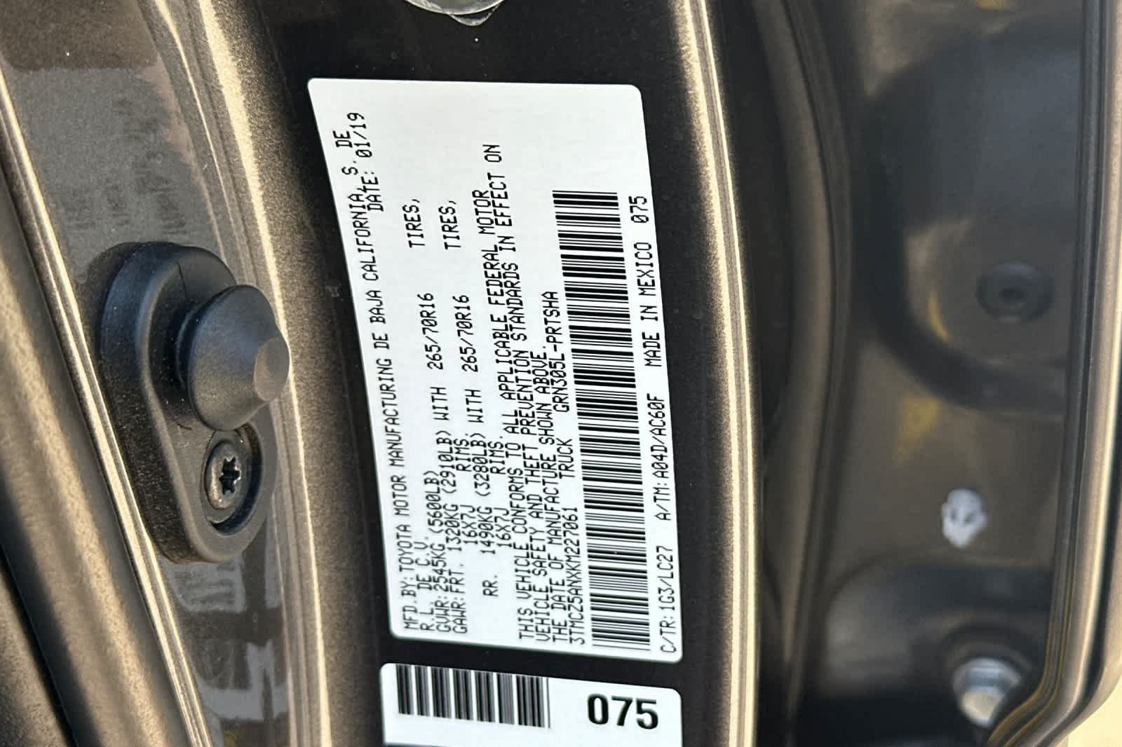 Used 2019 Toyota Tacoma TRD Off-Road AWD/4WD image 28