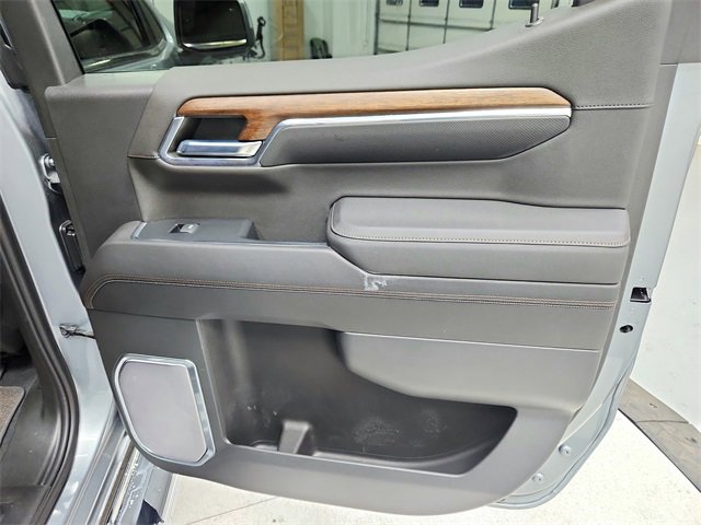 Used 2023 Chevrolet Silverado 1500 High Country image 44