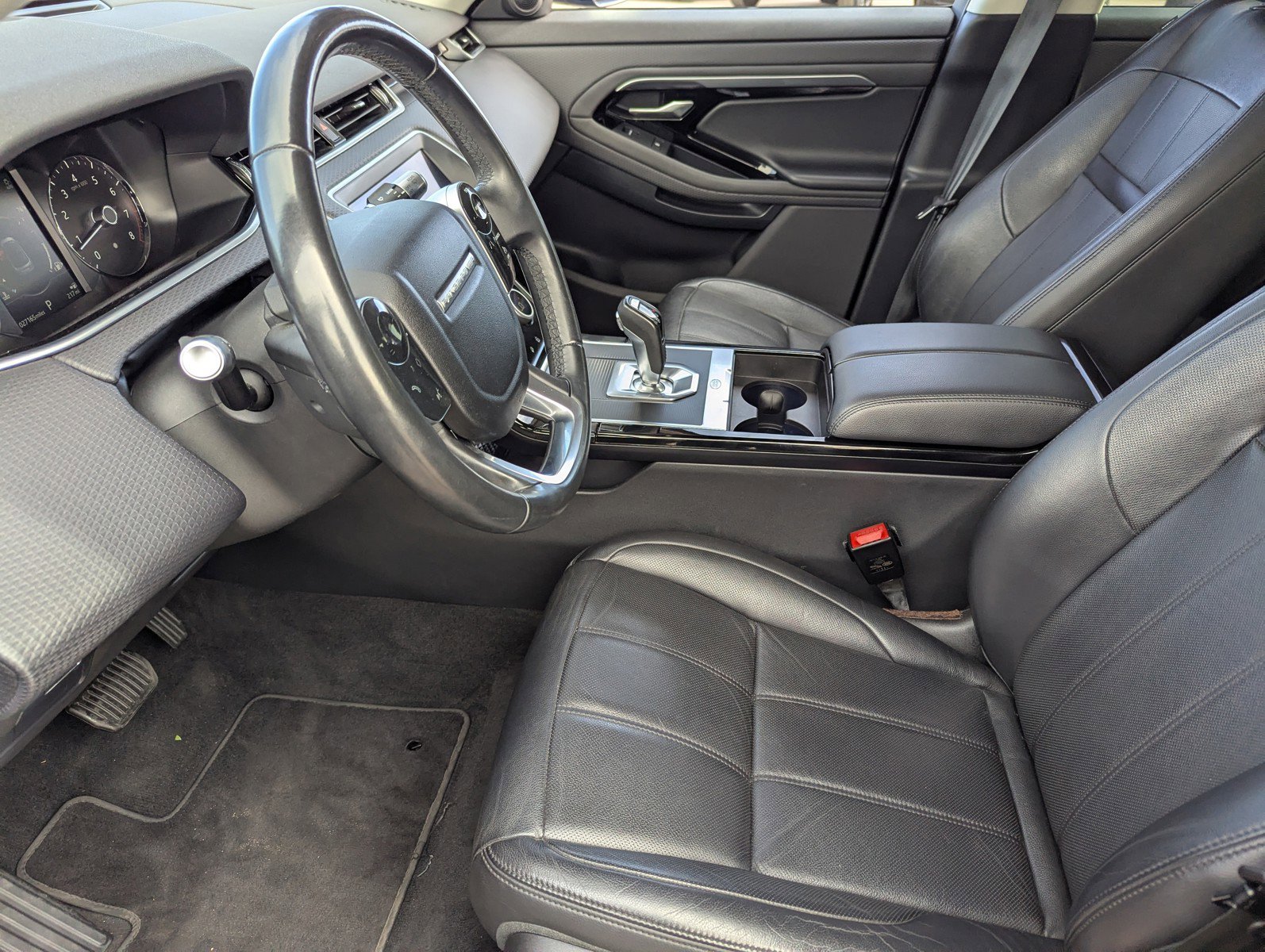 Used 2020 Land Rover Range Rover Evoque S image 26