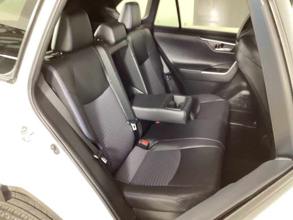 Used 2023 Toyota RAV4 XSE AWD/4WD image 35