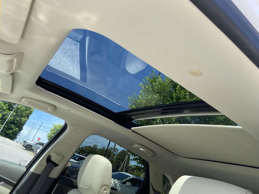 Certified 2023 Cadillac XT5 Premium Luxury FWD image 19