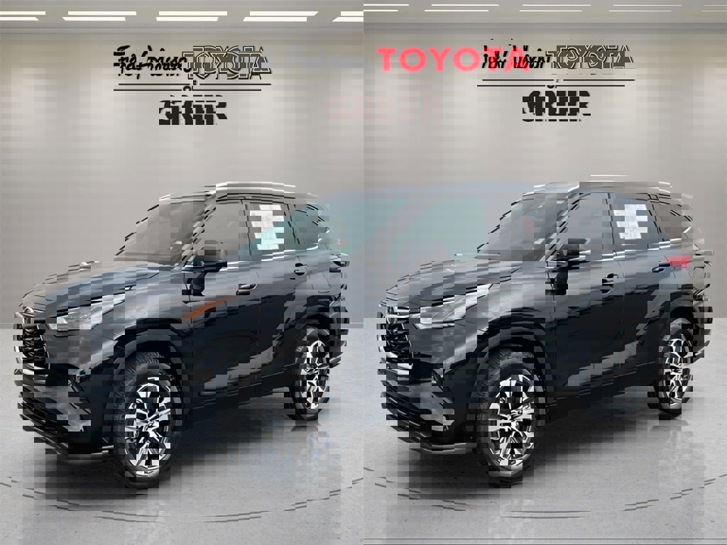 Used 2023 Toyota Highlander XLE