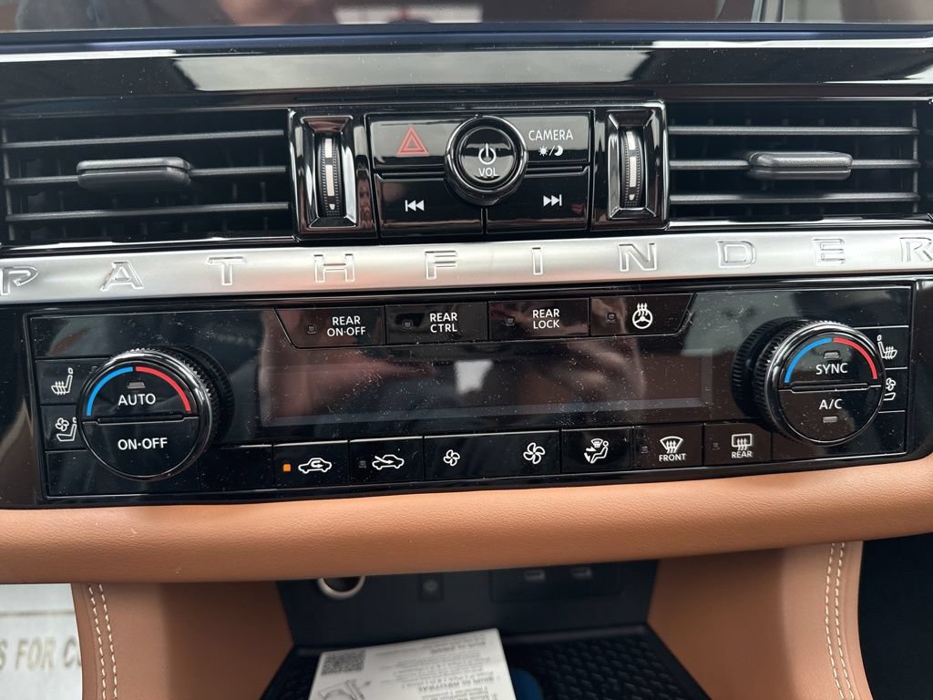 New 2026 Nissan Pathfinder Platinum AWD/4WD image 28