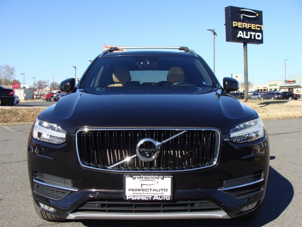 Used 2016 Volvo XC90 T6 Momentum w/ Momentum Plus Package AWD/4WD image 2