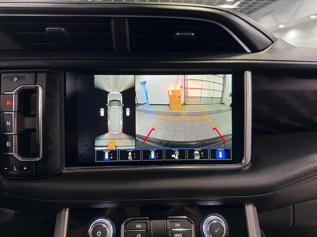 Used 2023 GMC Yukon XL Denali AWD/4WD image 22