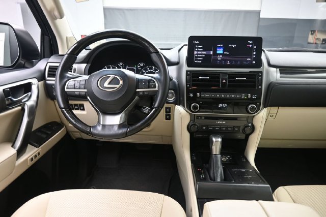 Used 2023 Lexus GX 460 Premium w/ Premium Plus Package AWD/4WD image 9