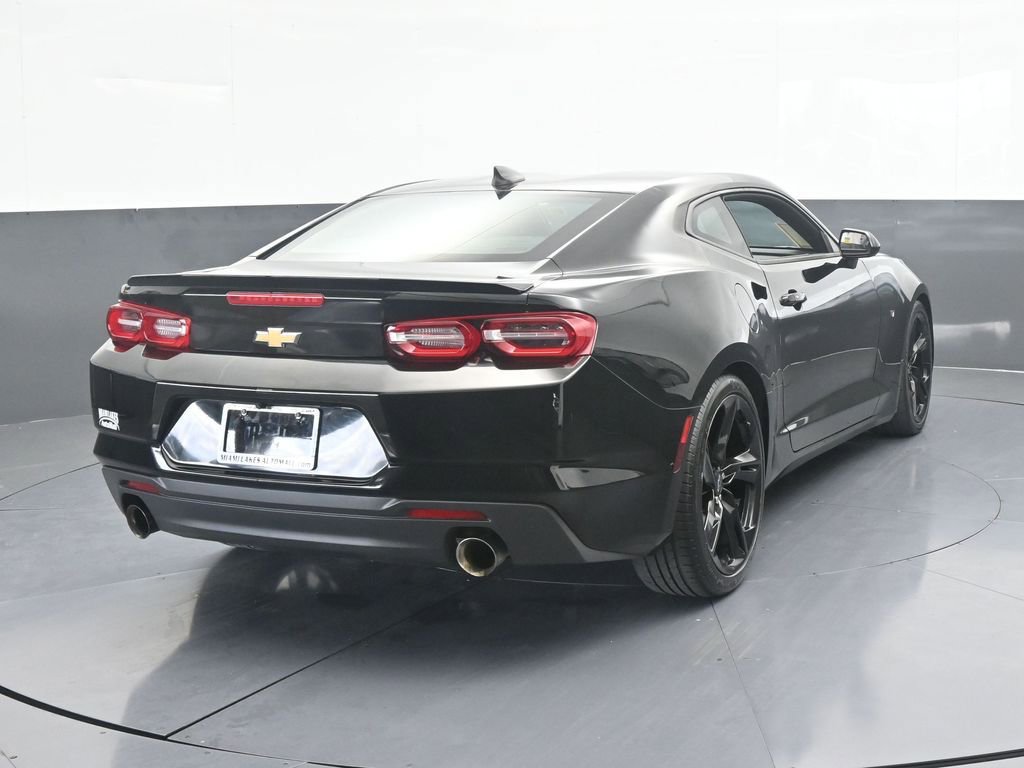 Used 2022 Chevrolet Camaro LT image 5