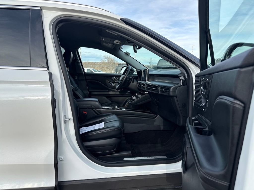 Certified 2022 Lincoln Corsair FWD w/ Equipment Group 101A image 29