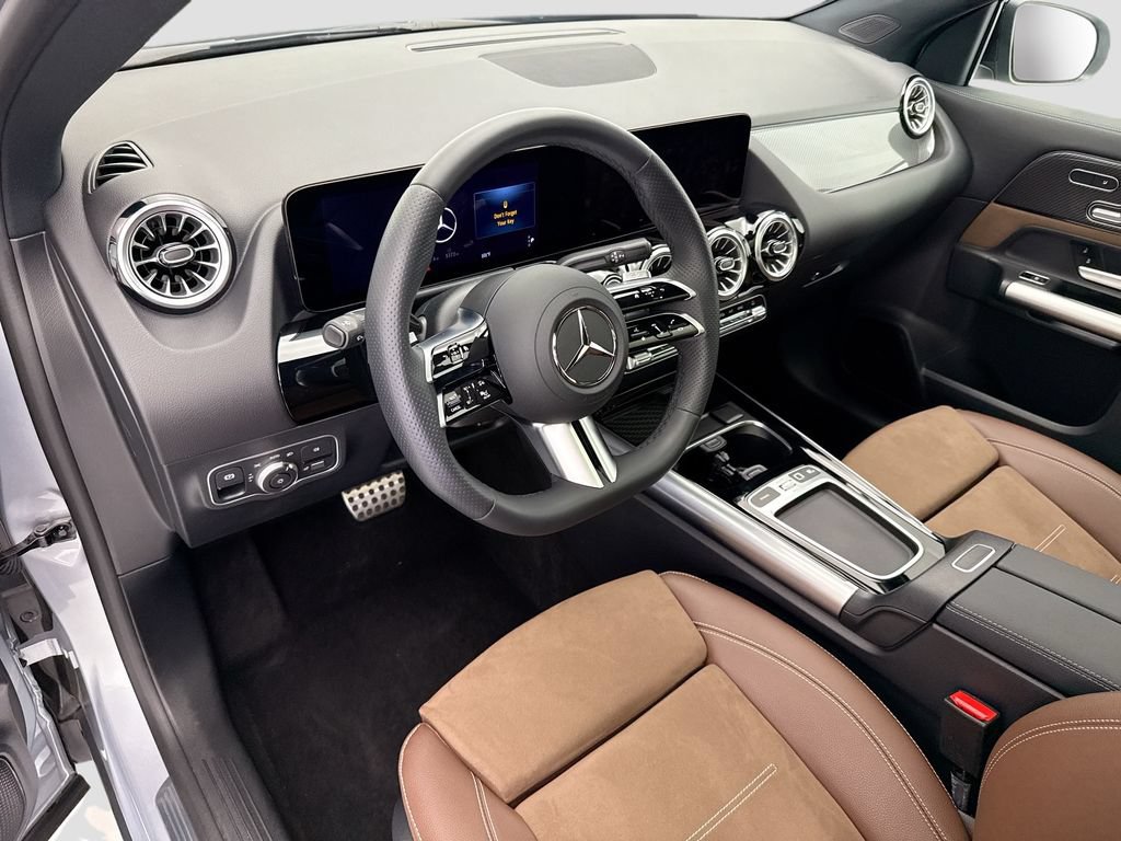 Used 2025 Mercedes-Benz GLA 250 image 4
