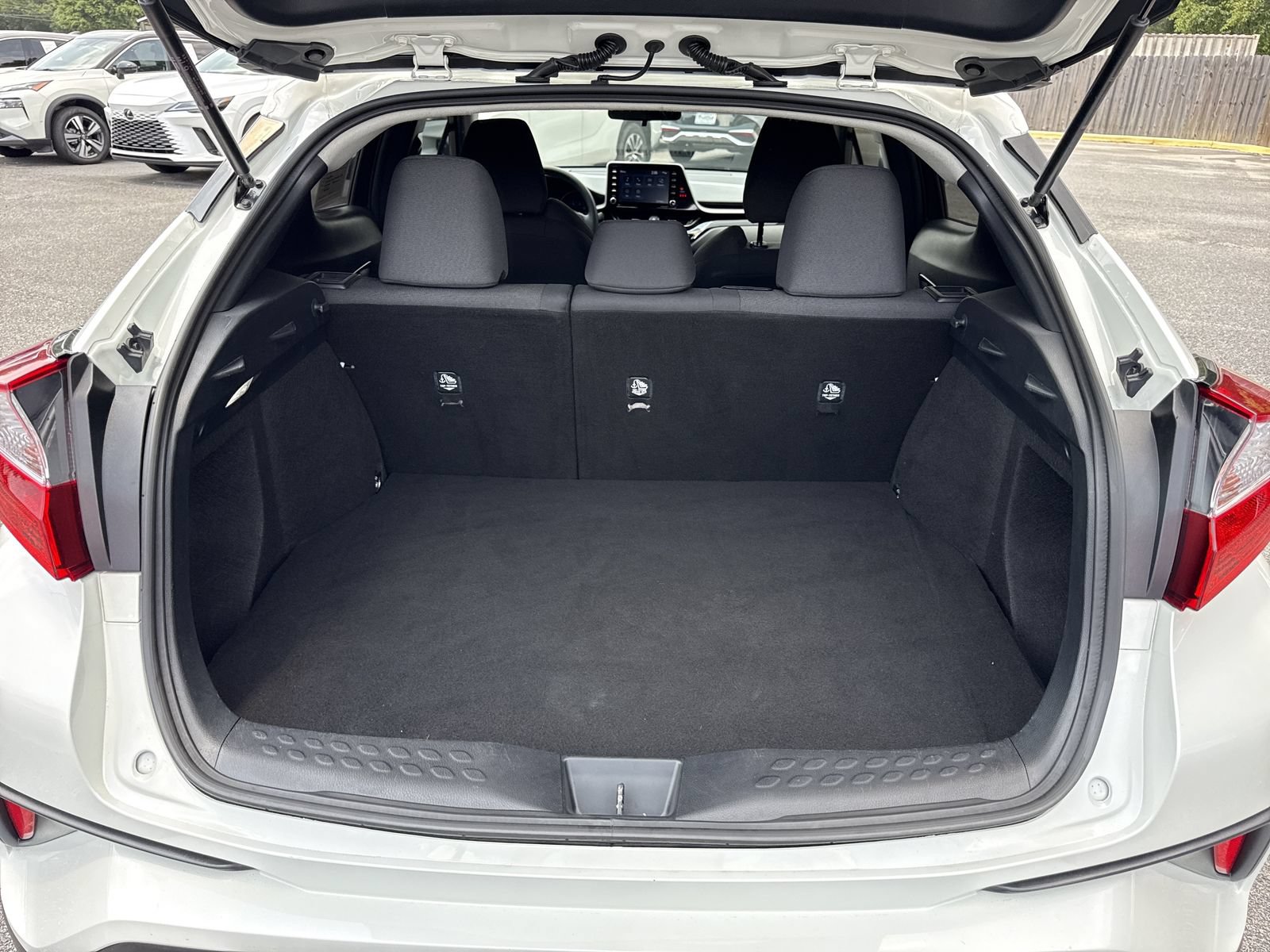 Used 2021 Toyota C-HR LE FWD image 25