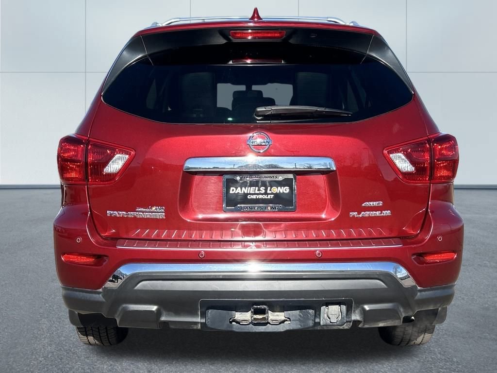 Used 2020 Nissan Pathfinder Platinum image 4
