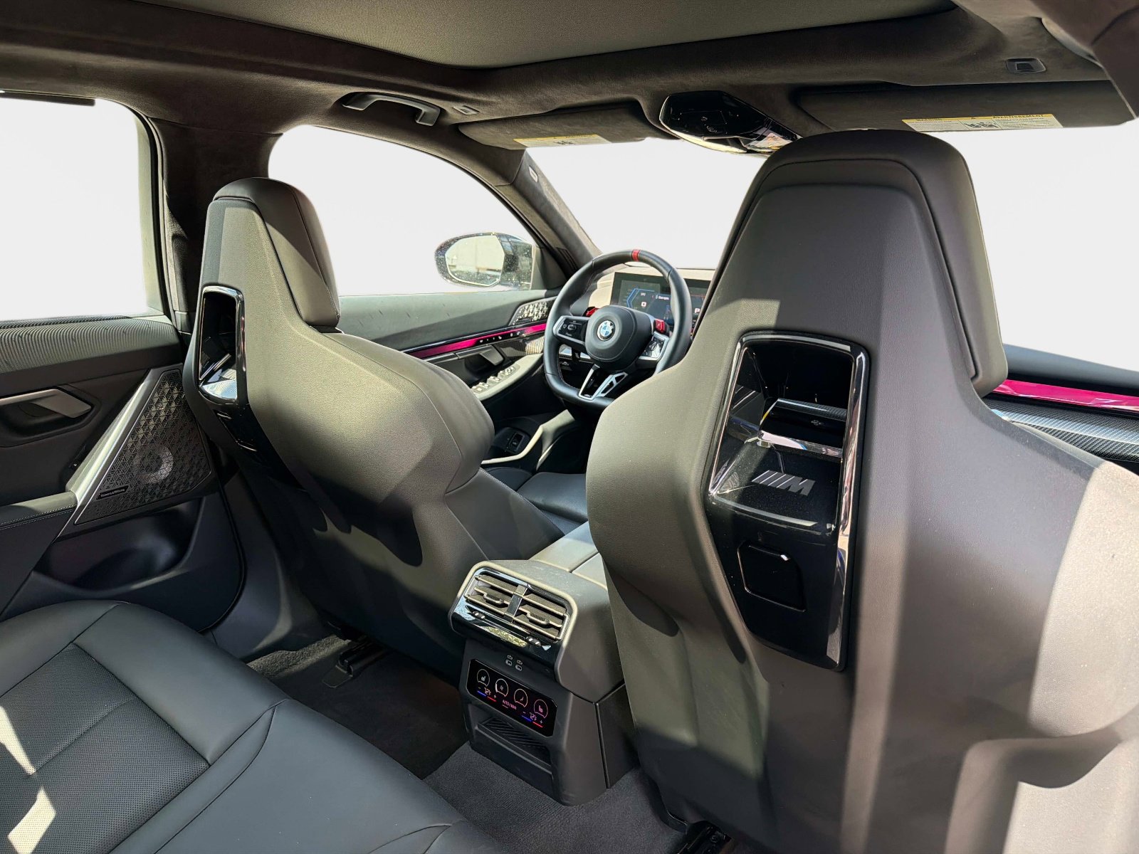 Used 2025 BMW M5 image 29