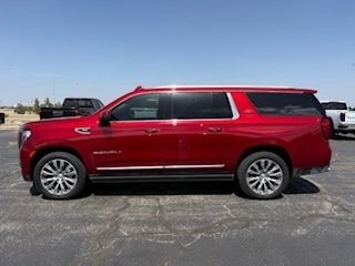 Used 2021 GMC Yukon XL Denali w/ Denali Premium Package AWD/4WD image 2