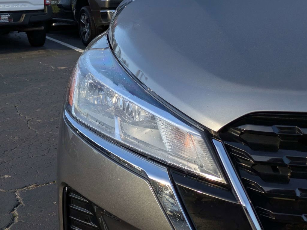 Used 2024 Nissan Kicks S image 10