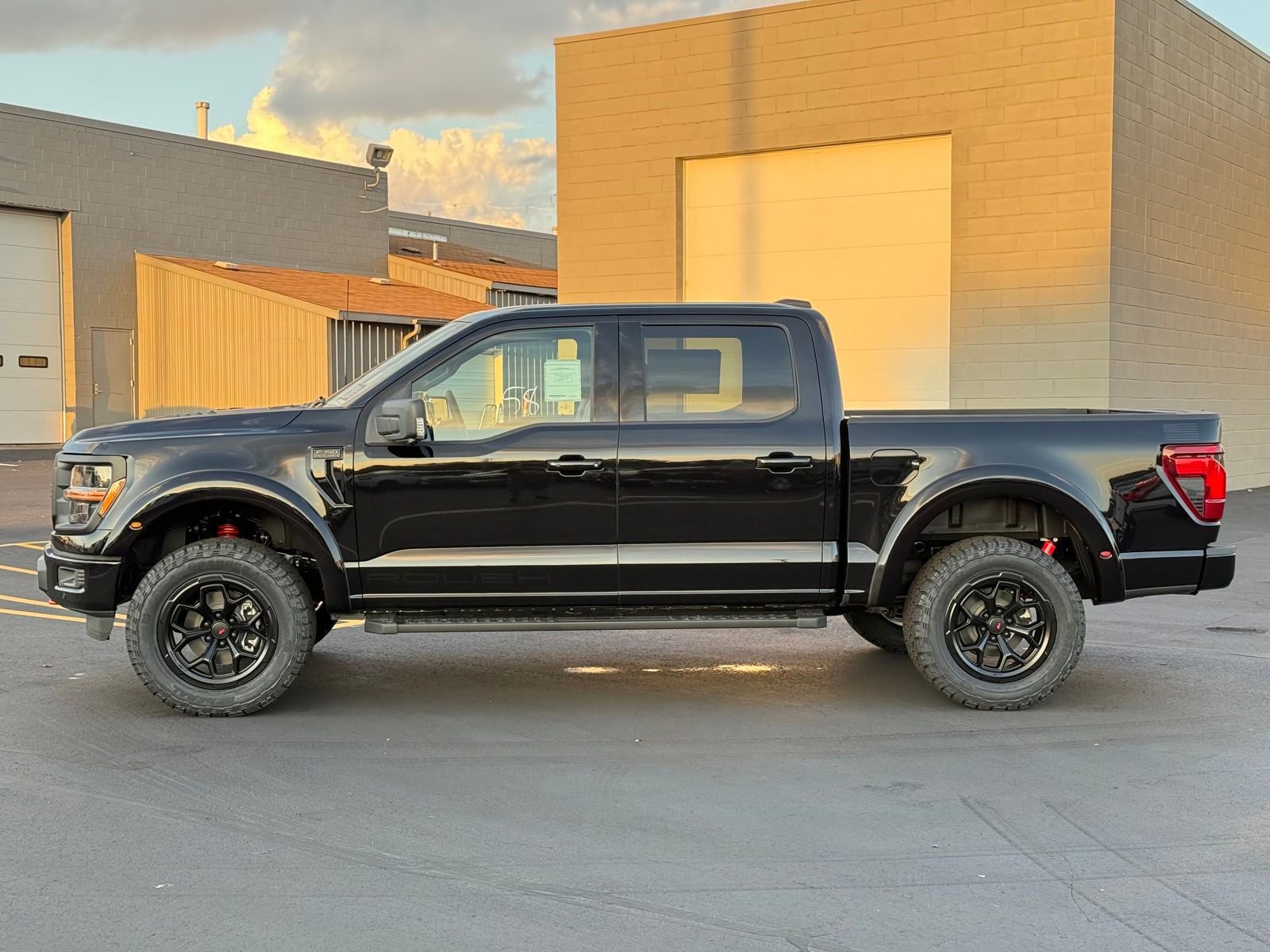 New 2025 Ford F150 XLT w/ Equipment Group 302A MID image 2