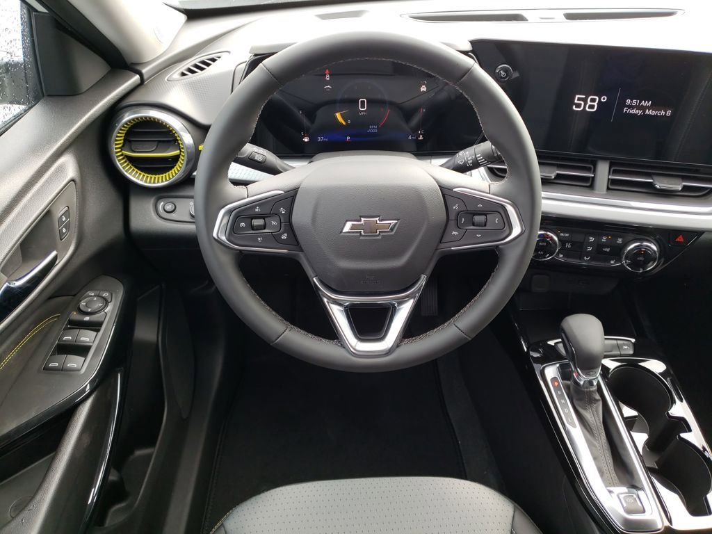 New 2026 Chevrolet Trax LT w/ Driver Confidence Package image 13