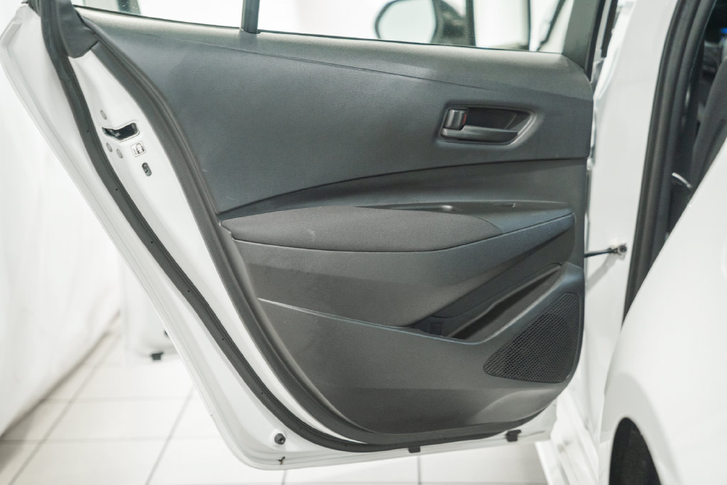 Used 2023 Toyota Corolla LE w/ Carpet Mat Package (TMS) FWD image 26