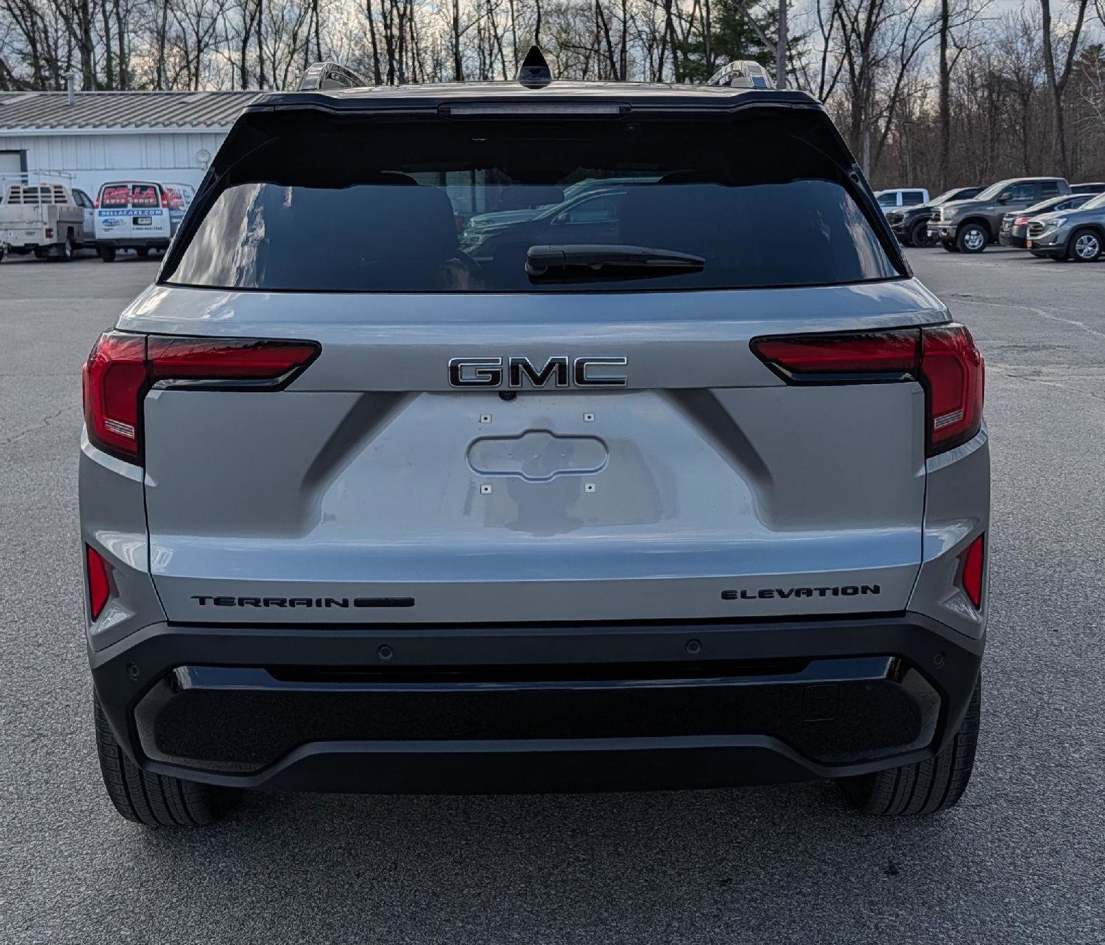 New 2026 GMC Terrain Elevation w/ Elevation Premium Package AWD/4WD image 9