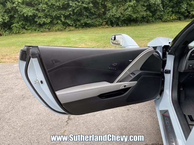 Used 2019 Chevrolet Corvette Stingray Coupe RWD image 13