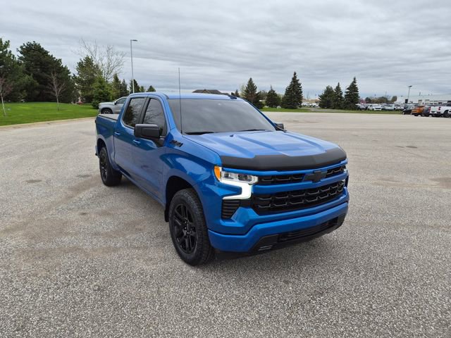 Used 2023 Chevrolet Silverado 1500 RST w/ Z71 Off-Road Package AWD/4WD image 3