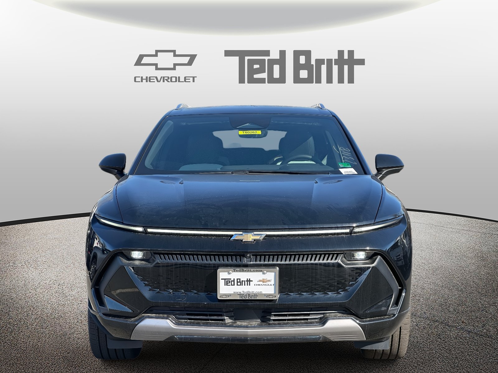 New 2026 Chevrolet Equinox EV LT w/ Convenience Package II FWD image 2