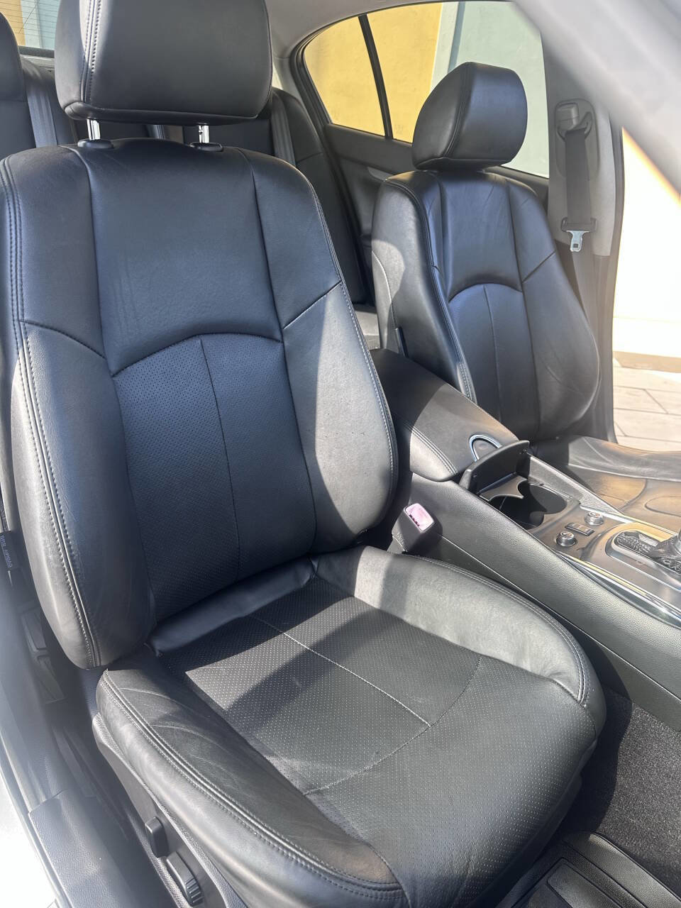 Used 2015 INFINITI Q40 AWD w/ Navigation Package image 27