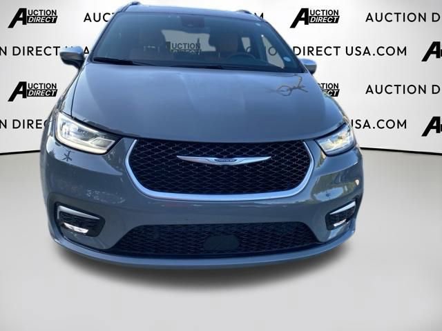 Used 2023 Chrysler Pacifica Pinnacle image 5