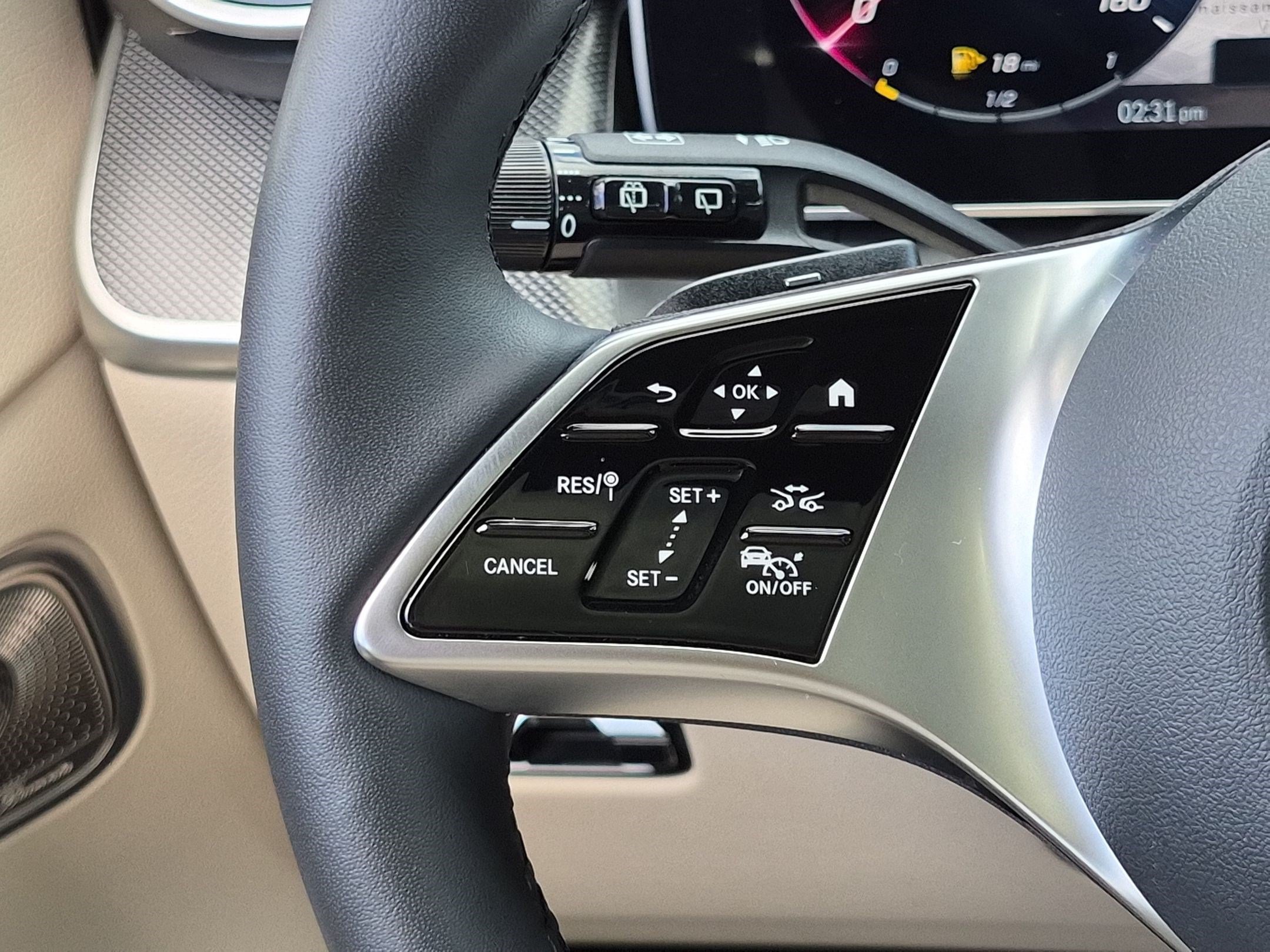 Certified 2023 Mercedes-Benz GLC 300 4MATIC w/ Exclusive Trim Package image 19