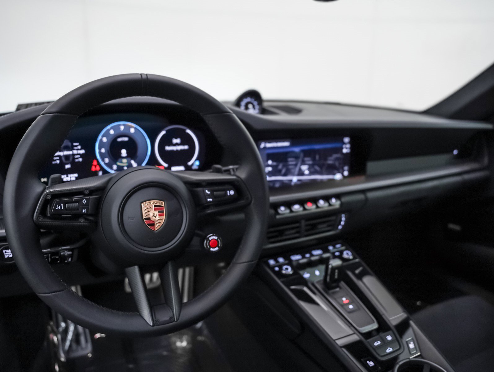 Used 2025 Porsche 911 Carrera 4 GTS image 4