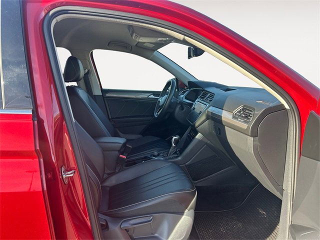 Used 2022 Volkswagen Tiguan SE image 15