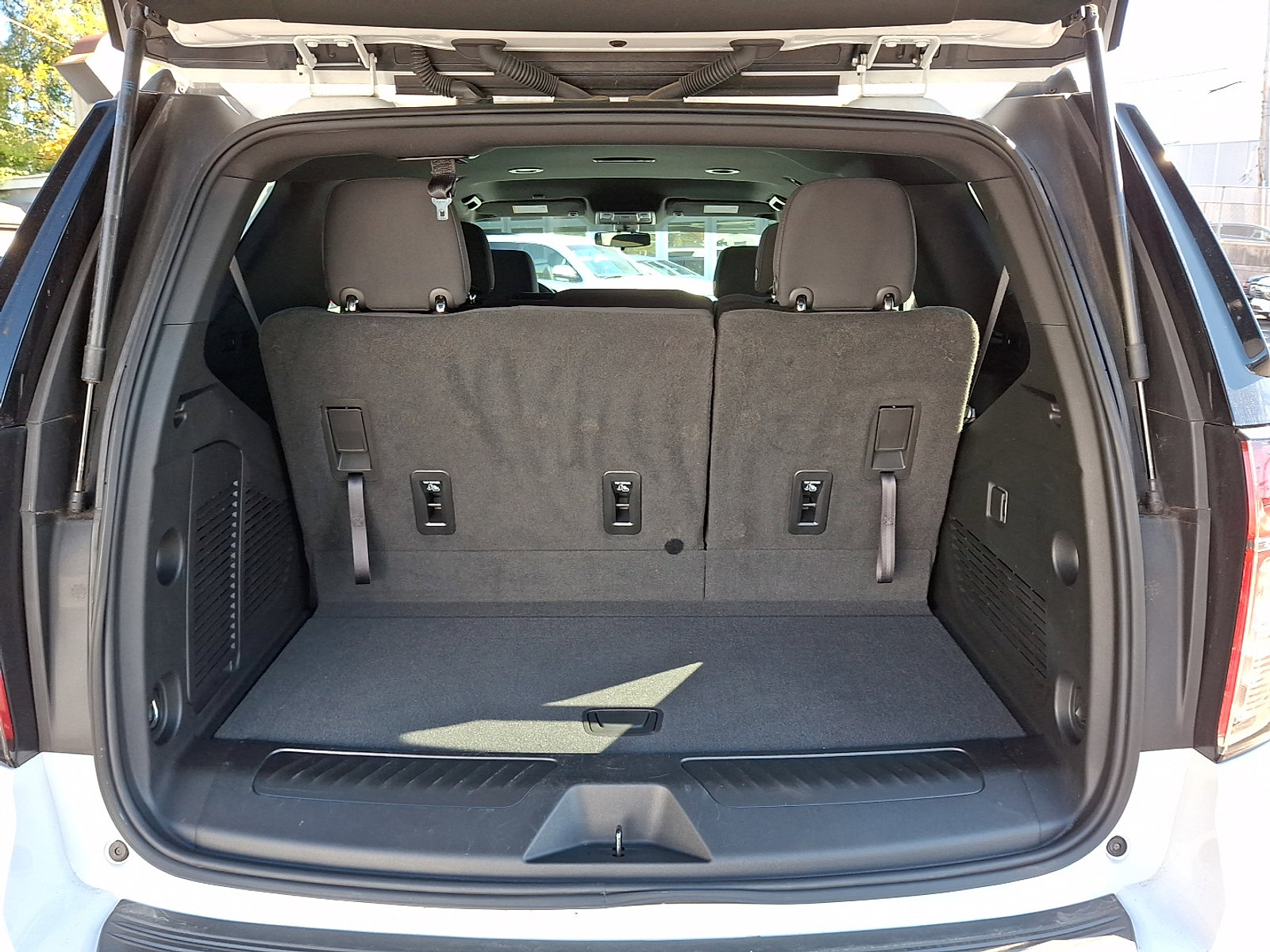 Certified 2022 Chevrolet Tahoe LS w/ Driver Alert Package image 30