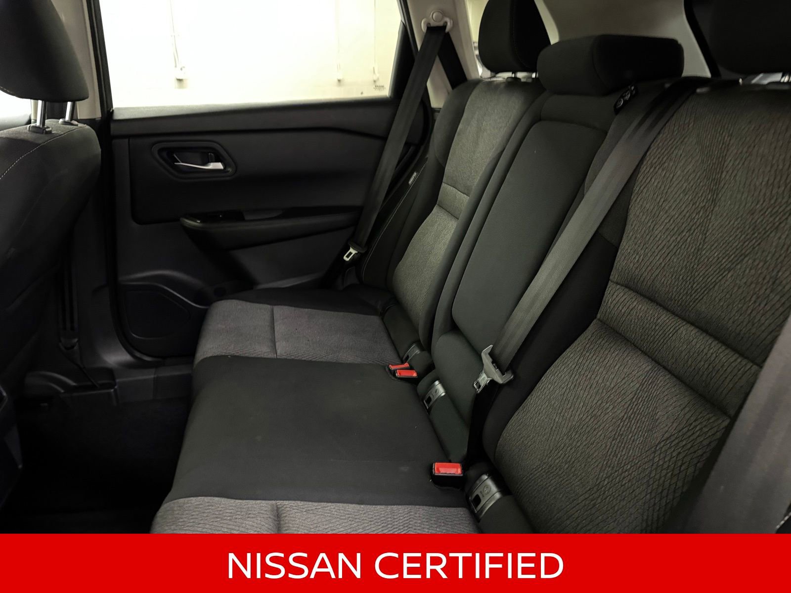 Certified 2025 Nissan Rogue SV image 15