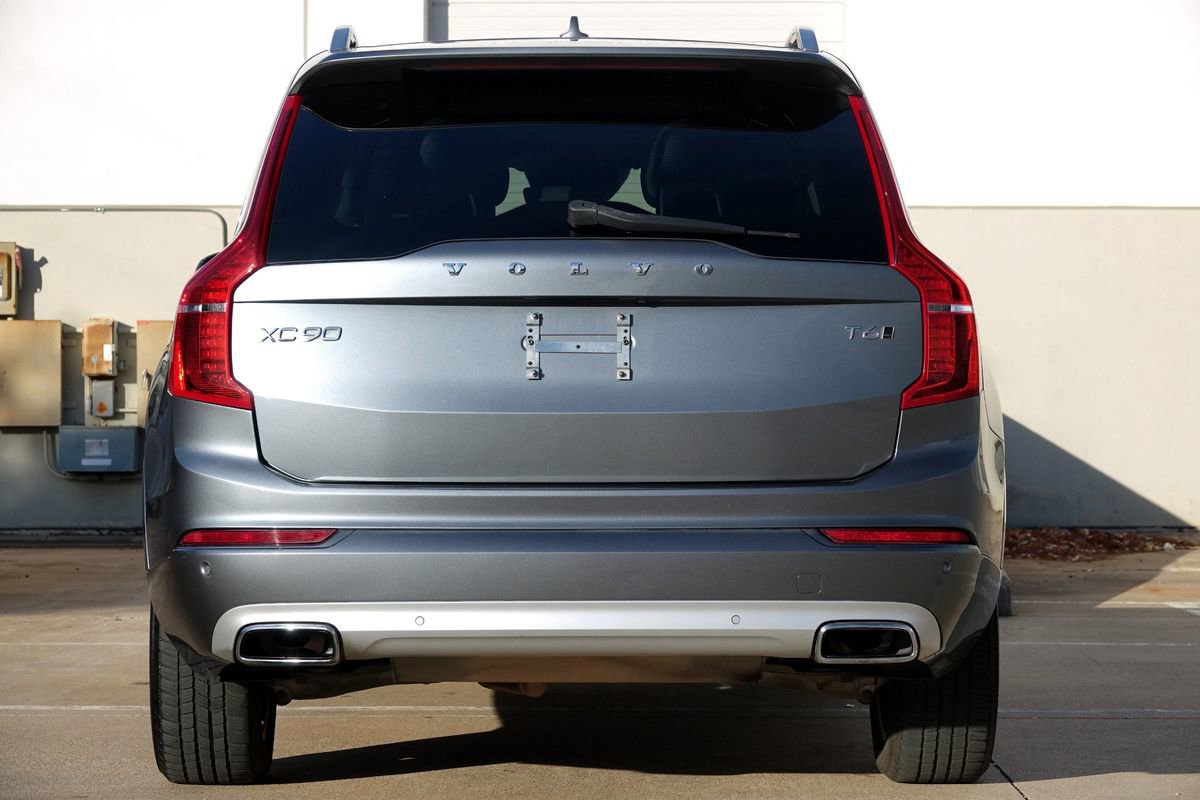 Used 2016 Volvo XC90 T6 Momentum w/ Momentum Plus Package AWD/4WD image 16