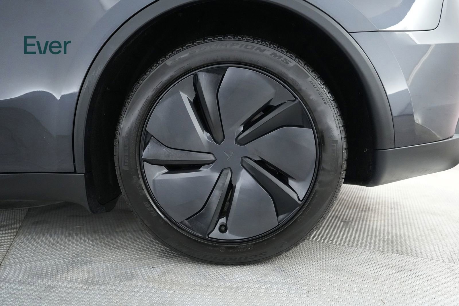 Used 2026 Tesla Model Y Long Range AWD/4WD image 9
