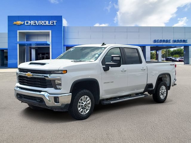 Certified 2025 Chevrolet Silverado 2500 LT w/ Convenience Package AWD/4WD image 2