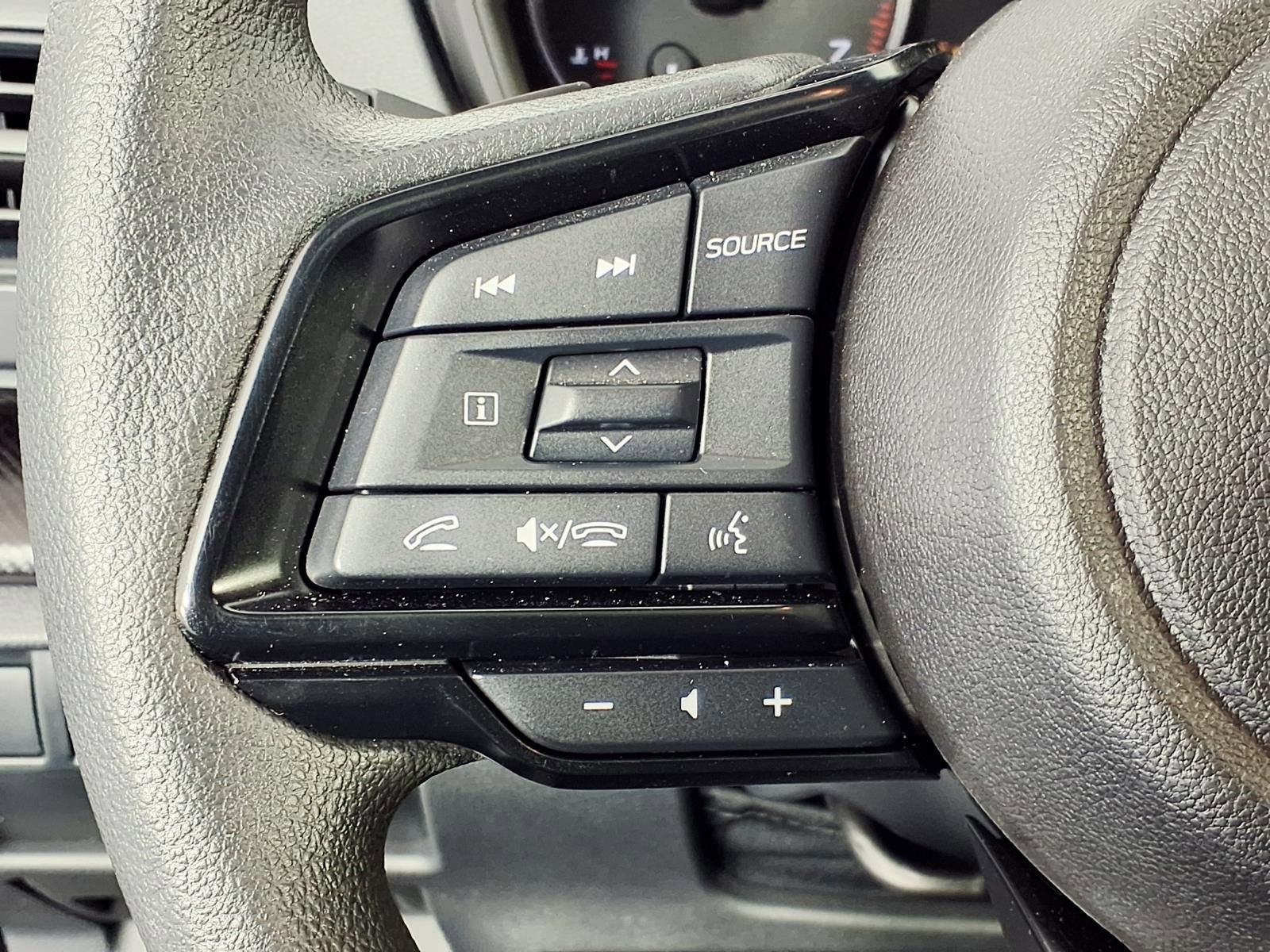 Used 2025 Subaru Crosstrek 2.0i Premium image 17