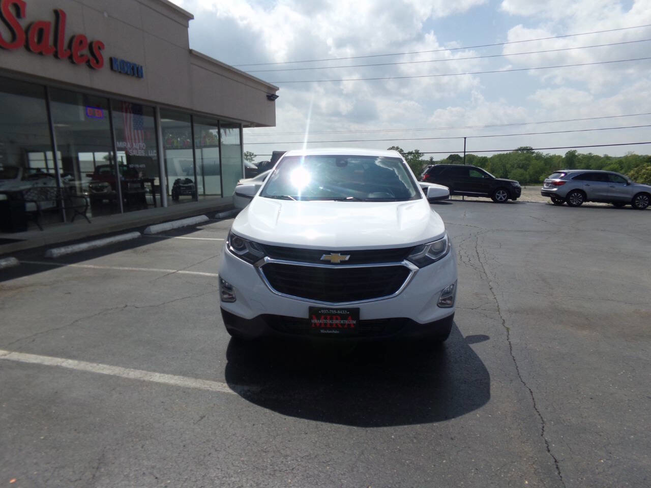 Used 2021 Chevrolet Equinox LT image 2
