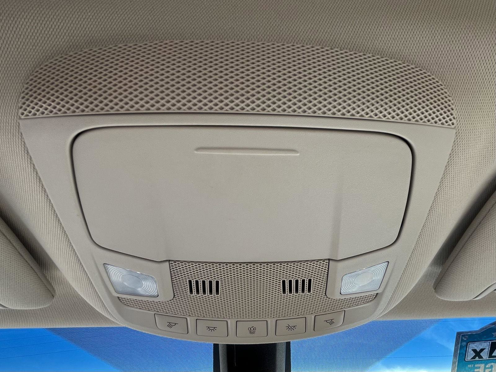 Used 2017 Lincoln MKX Select w/ Select Plus Package image 9