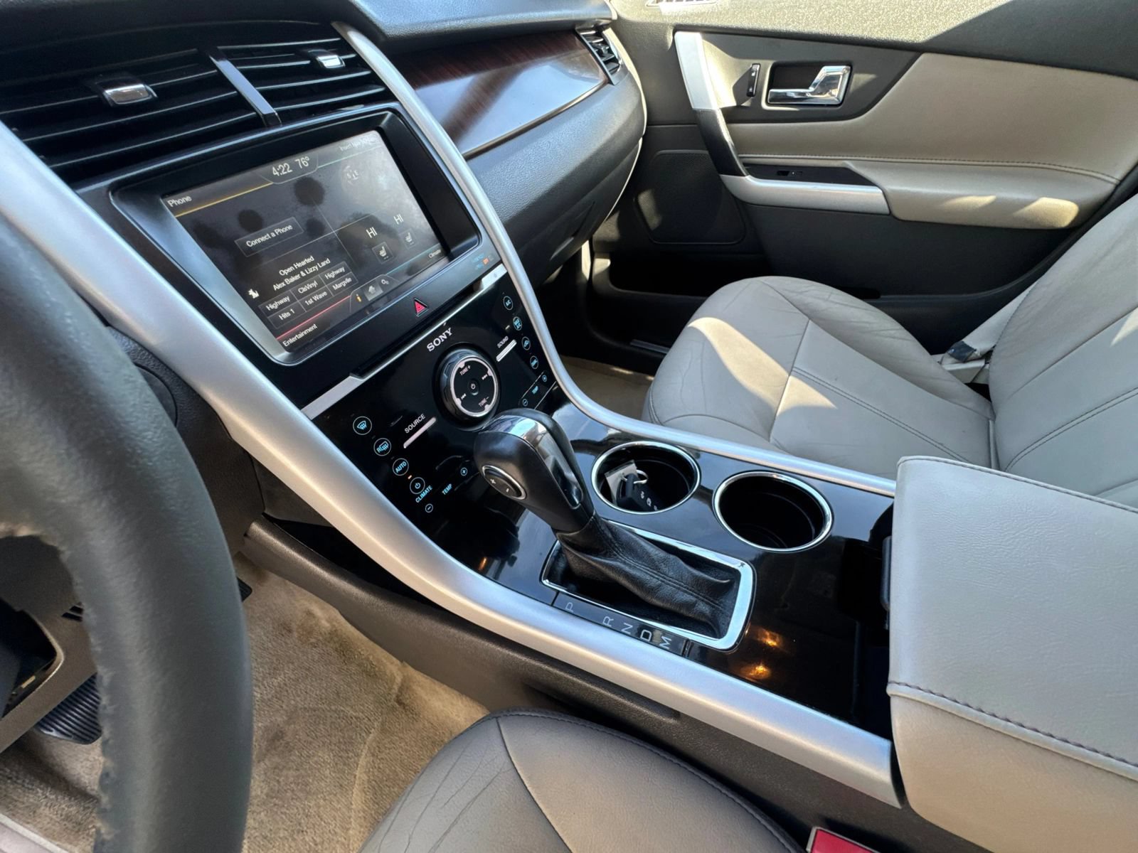 Used 2011 Ford Edge Limited w/ Driver Entry Pkg FWD image 29