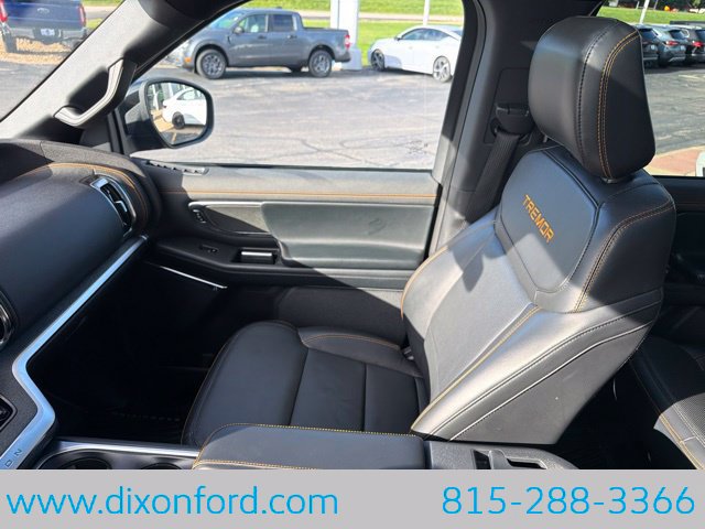 Used 2025 Ford Expedition Tremor AWD/4WD image 22