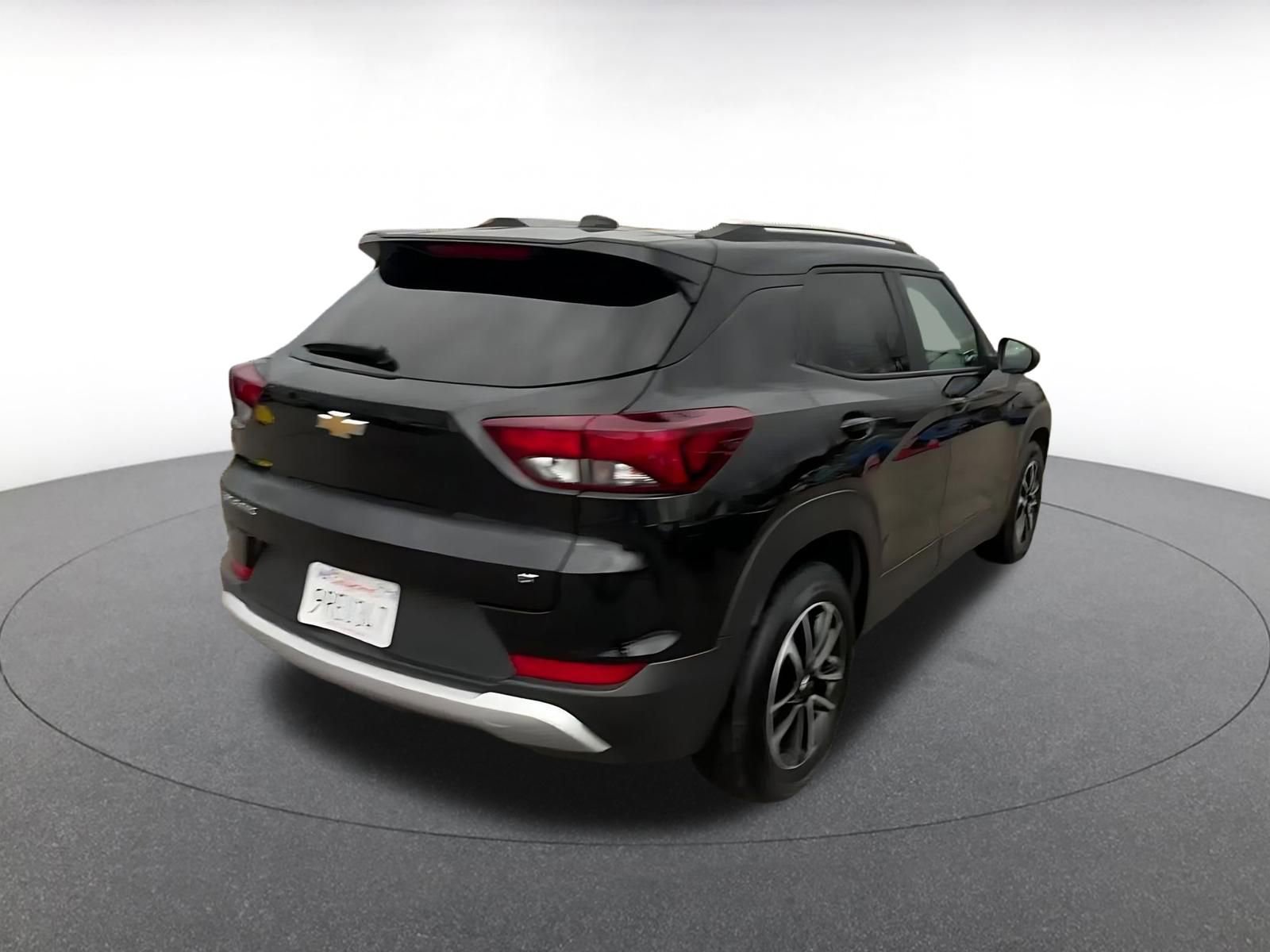 Used 2025 Chevrolet TrailBlazer LT image 14