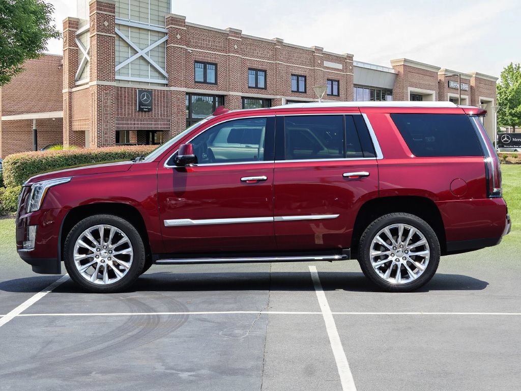 Used 2020 Cadillac Escalade Luxury AWD/4WD image 8