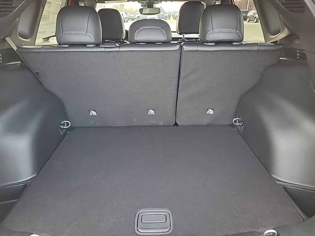 New 2026 Jeep Compass Latitude AWD/4WD image 28