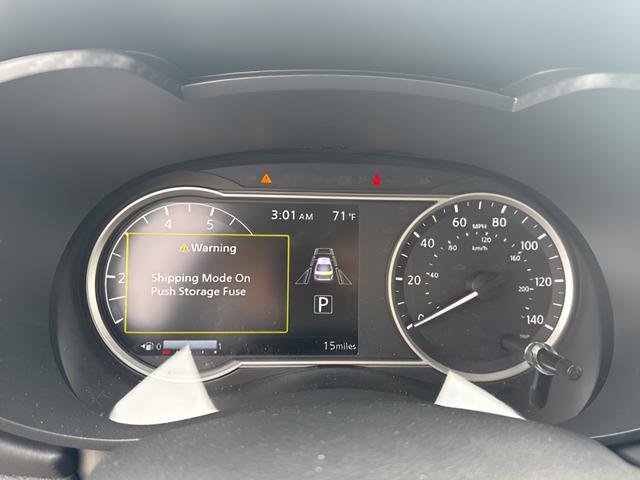 New 2025 Nissan Versa SR w/ Trunk Package image 9