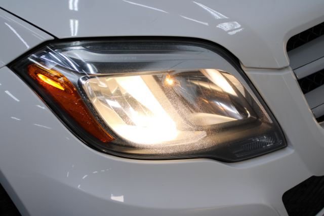 Used 2014 Mercedes-Benz GLK 350 4MATIC image 28